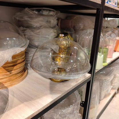 Cake Dish with Golden Stand – Luxury Tiered Dessert Display