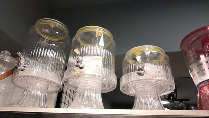 Manual Water Dispenser – Elegant Ribbed Acrylic Beverage Server