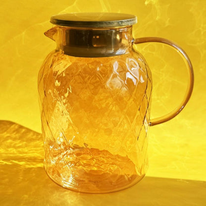Acrylic Water Jug – Elegant Ribbed Beverage Carafe
